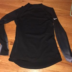 NIKE sports long sleeve turtleneck